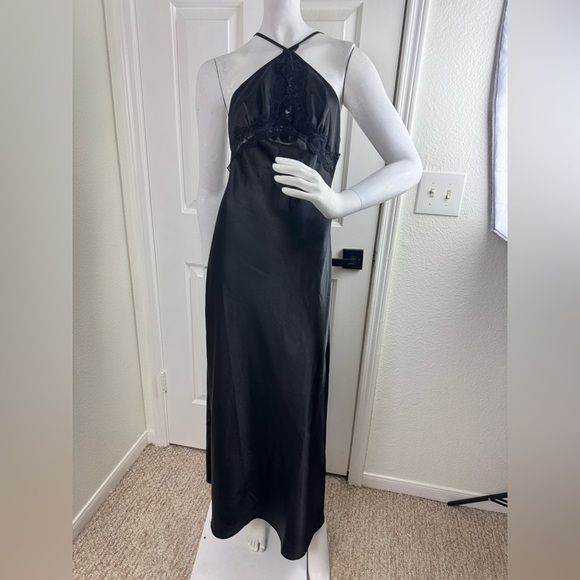 Sincerely Jules Elegant Black Satin Gown Size Medium.   #183 - Picture 1 of 13